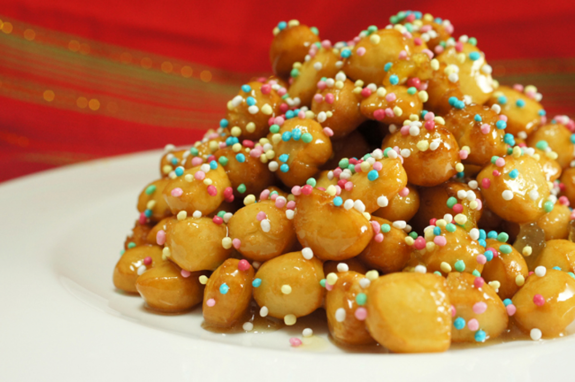 Oltre le chiacchiere c'è di più: tre dolci tipici del Carnevale