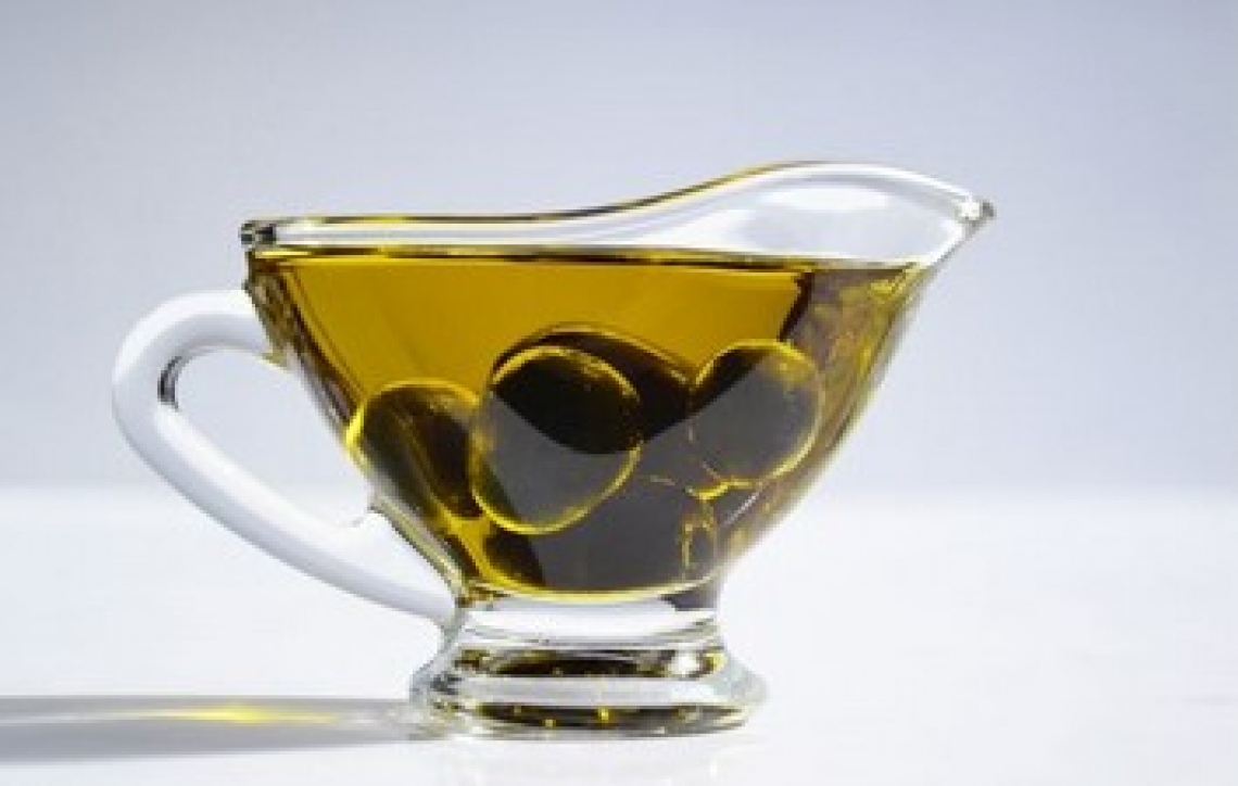 L'olio extra vergine di oliva di alta qualità previene le malattie intestinali