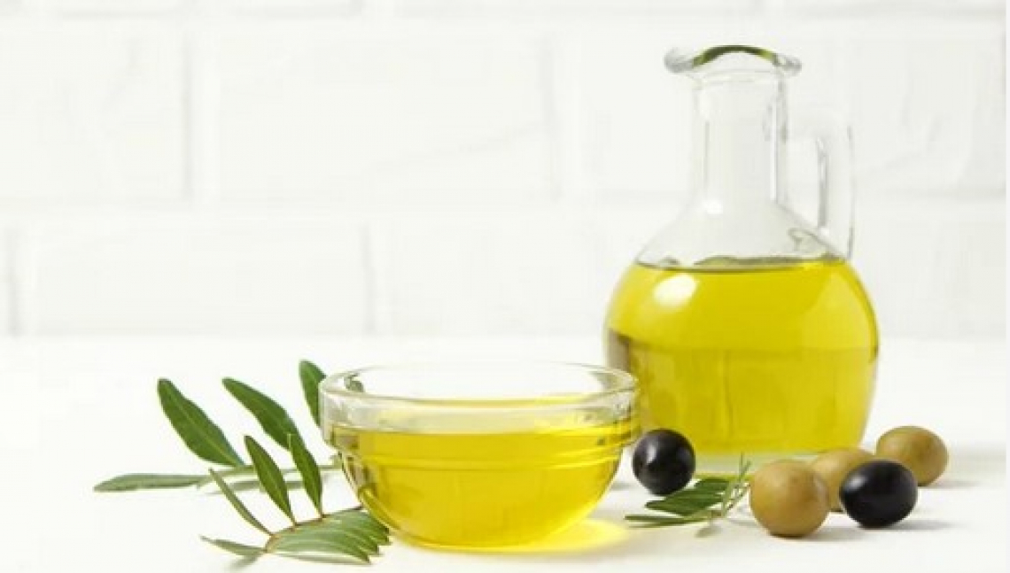 Il prezzo medio dell'olio di oliva importato dalla Tunisia è 3,18 euro/kg