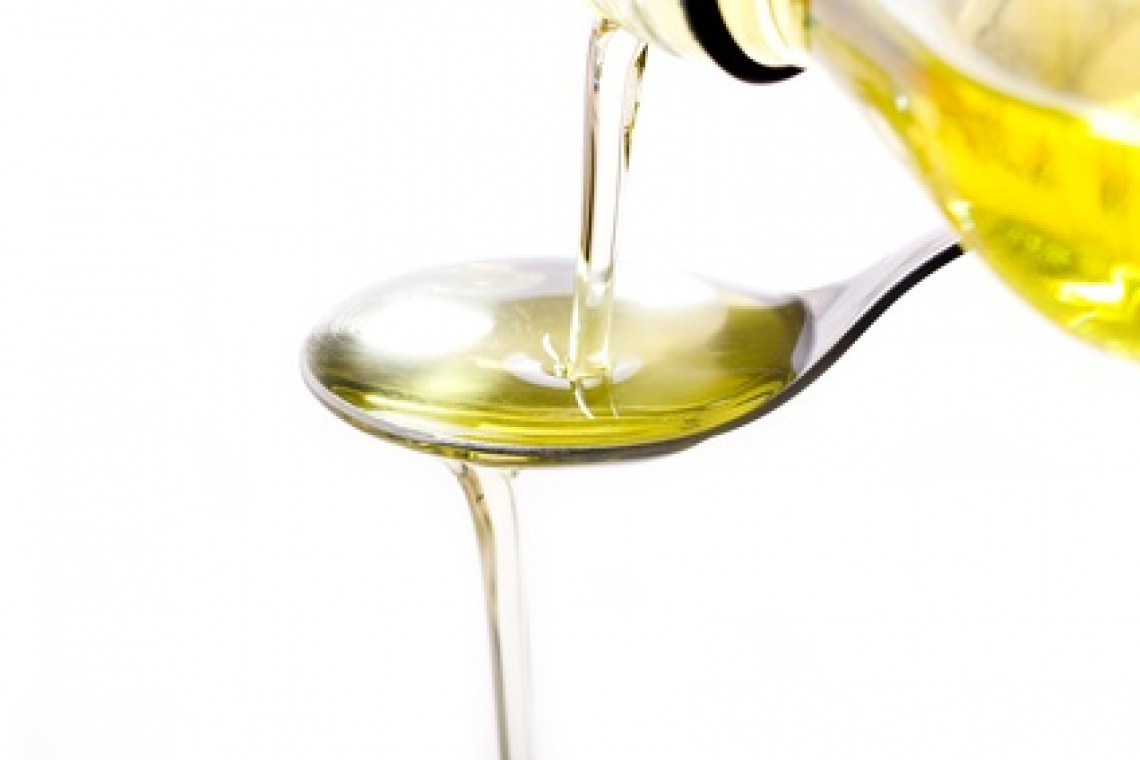 Il decisivo aiuto dell’olio extra vergine di oliva nel proteggere gli omega-3 degli oli vegetali