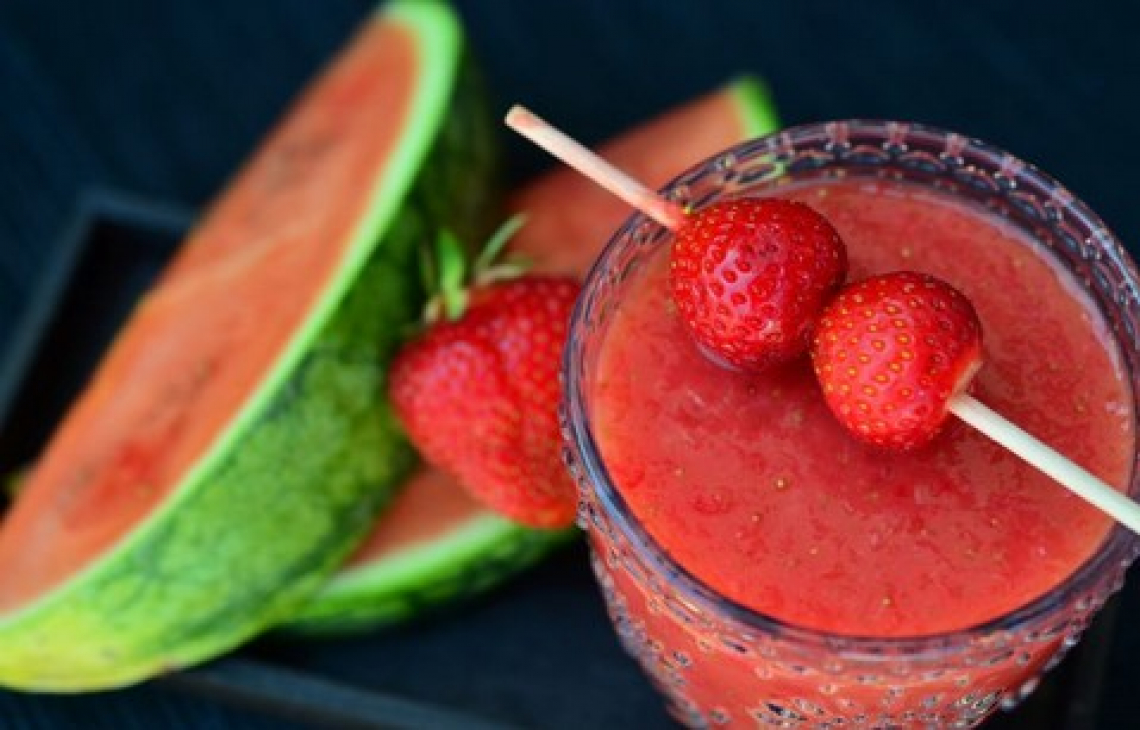 Purea di frutta scaduta e in cattiva conservazione: sequestro del Nas