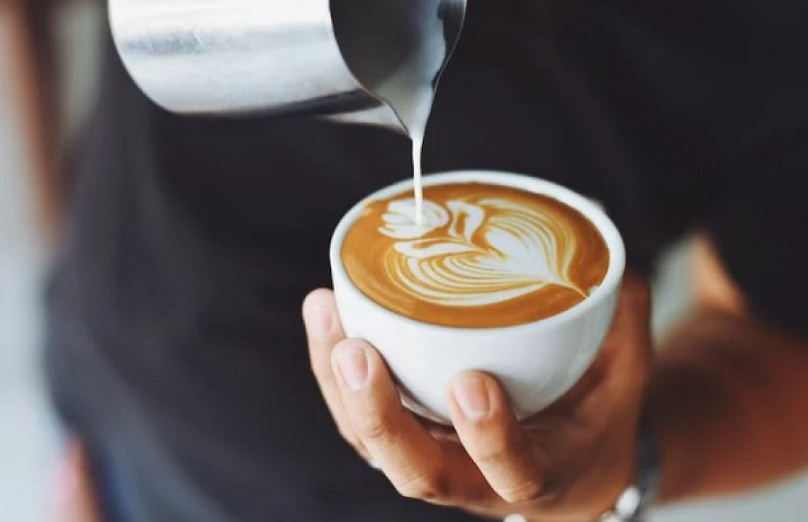L’inflazione colpisce pesantemente caffè e colazione degli europei