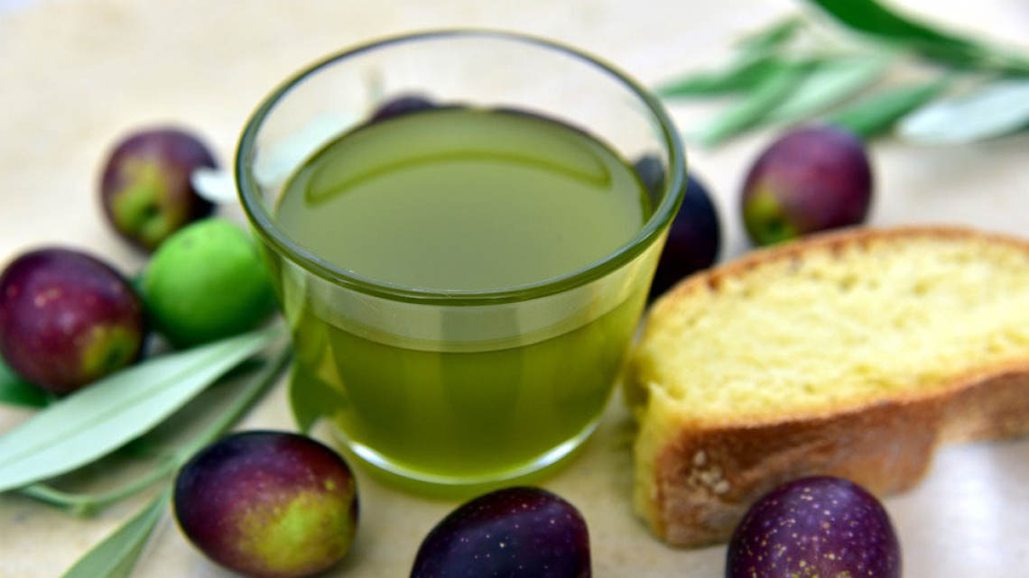 Inﬂuenza della varietà e dello stadio di maturazione sugli steroli dell'olio extra vergine di oliva