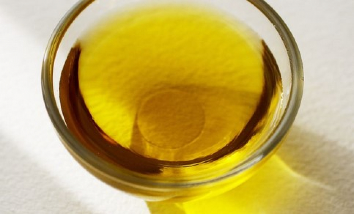 Solo il consumo di olio extra vergine d'oliva riduce il rischio di mortalità