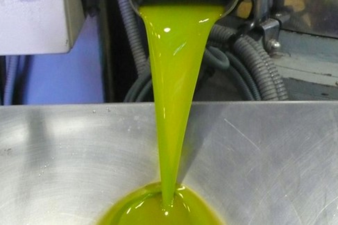 L'influenza del decanter su acidità e perossidi dell'olio extra vergine di oliva