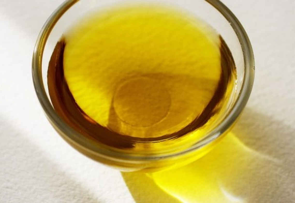 Un sensore capacitivo per scoprire l’adulterazione dell’olio extra vergine di oliva senza aprire la bottiglia
