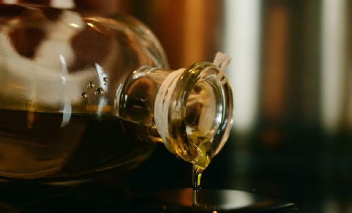 Le proprietà antinfiammatorie e antiossidanti di terpeni e fenoli dell’olio extra vergine di oliva
