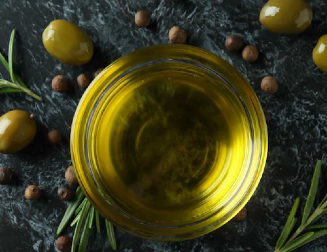 Conservare un olio di Coratina per sei anni e ritrovarlo extra vergine d’oliva