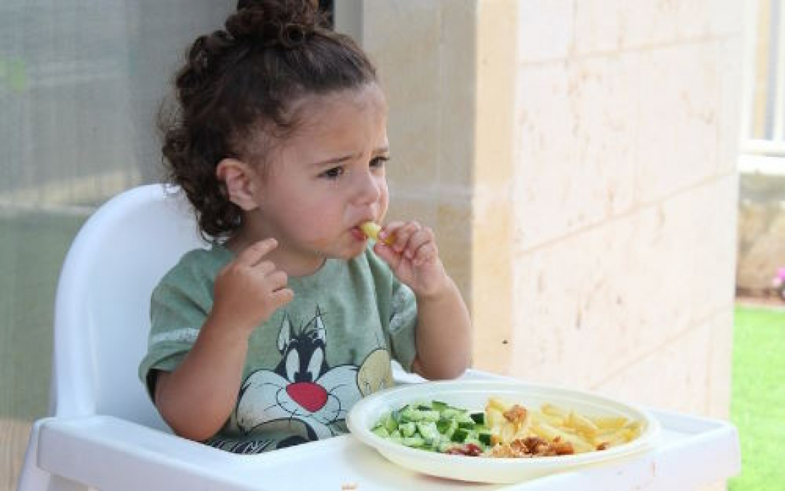 I capricci dei bambini di fronte al cibo: l'importanza della dieta mediterranea