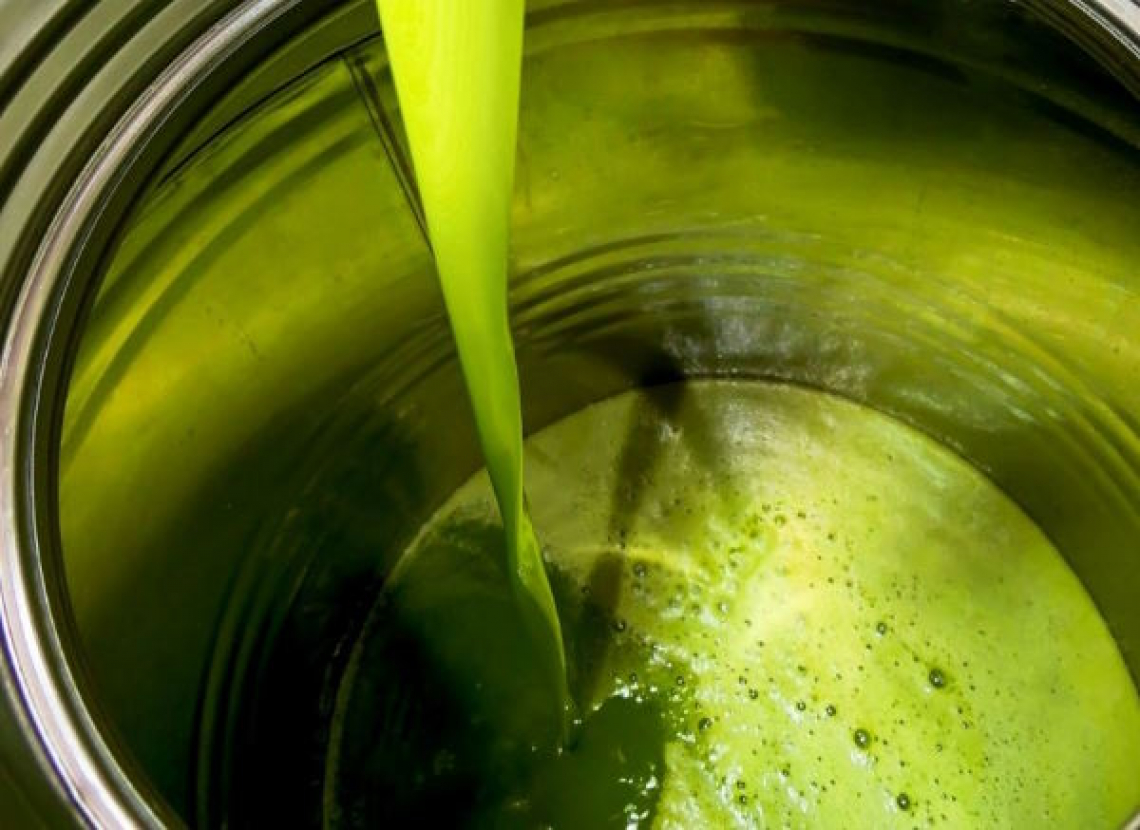 Perché gli italiani comprano e consumano olio extra vergine di oliva biologico