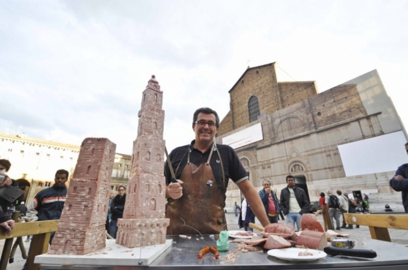 Bologna, uno sguardo oltre le tre T ma non troppo